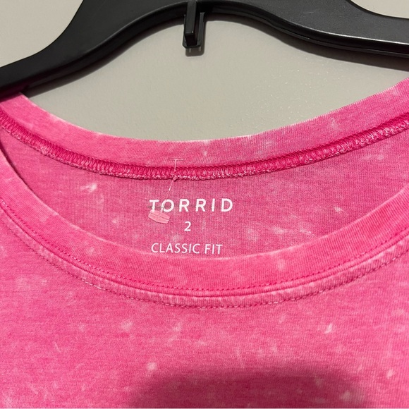 Manifesting Tee - Picture 2 of 2